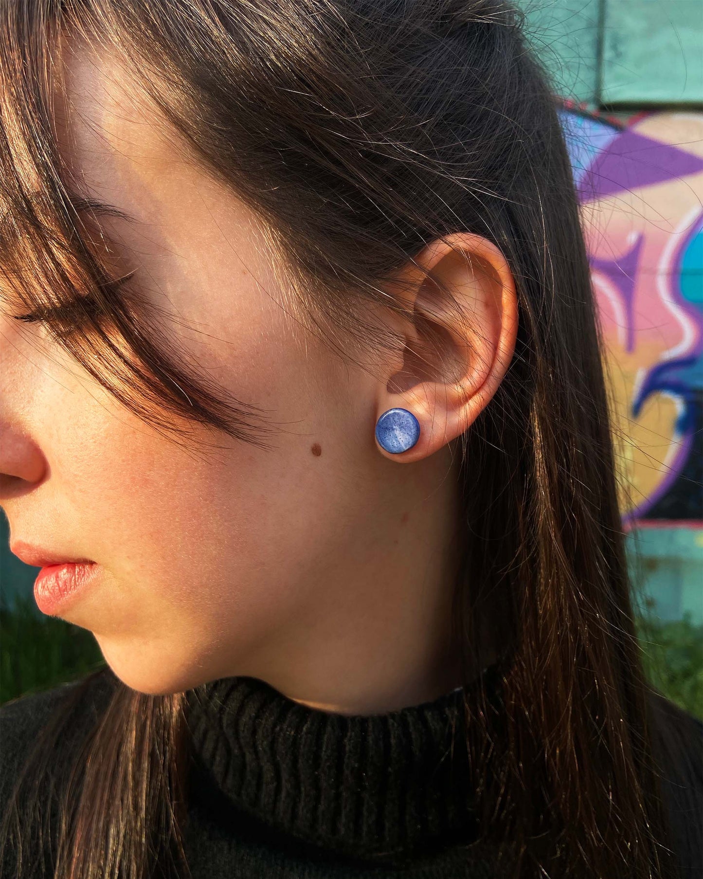 Orecchini bottone blu